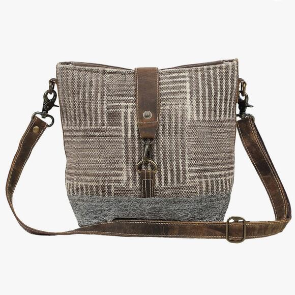 NWT Myra Bag Goodweave Upcycled Canvas & Cowhide Leather Crossbody Bag M/L - Picture 1 of 13